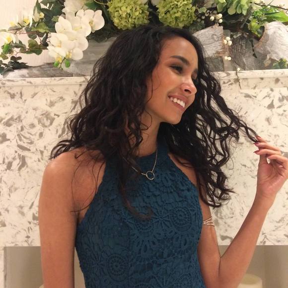 Meet your Posher, Ariel - Picture 1 of 1